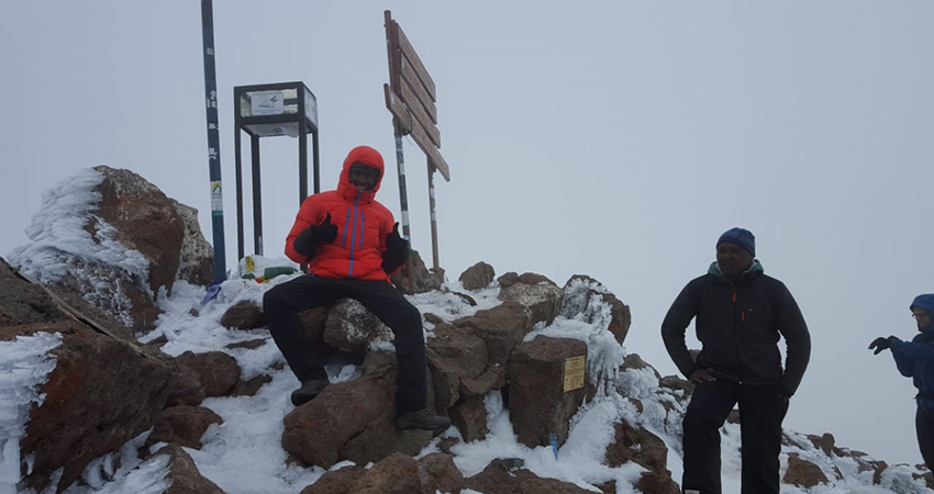 4-days-mount-kenya-climb-naro-moru-sirimon-route-1 4-days-mount-kenya-climb-naro-moru-sirimon-route